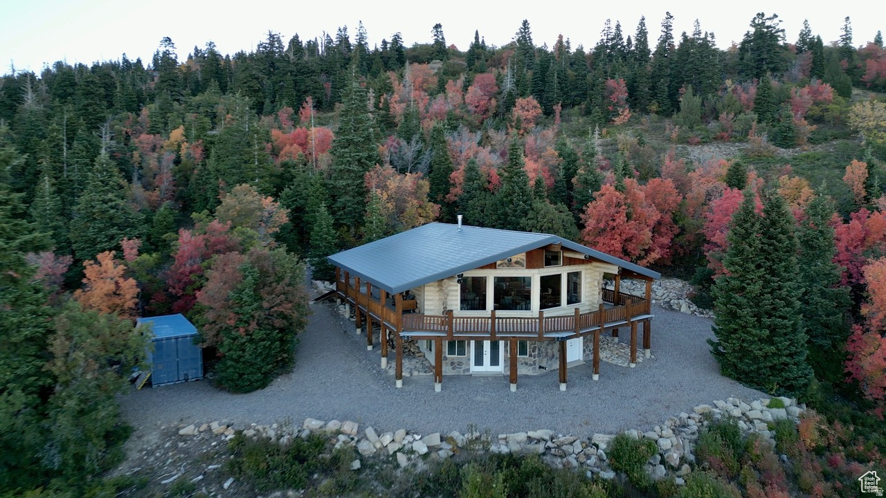 THE HOLLOWS - Residential