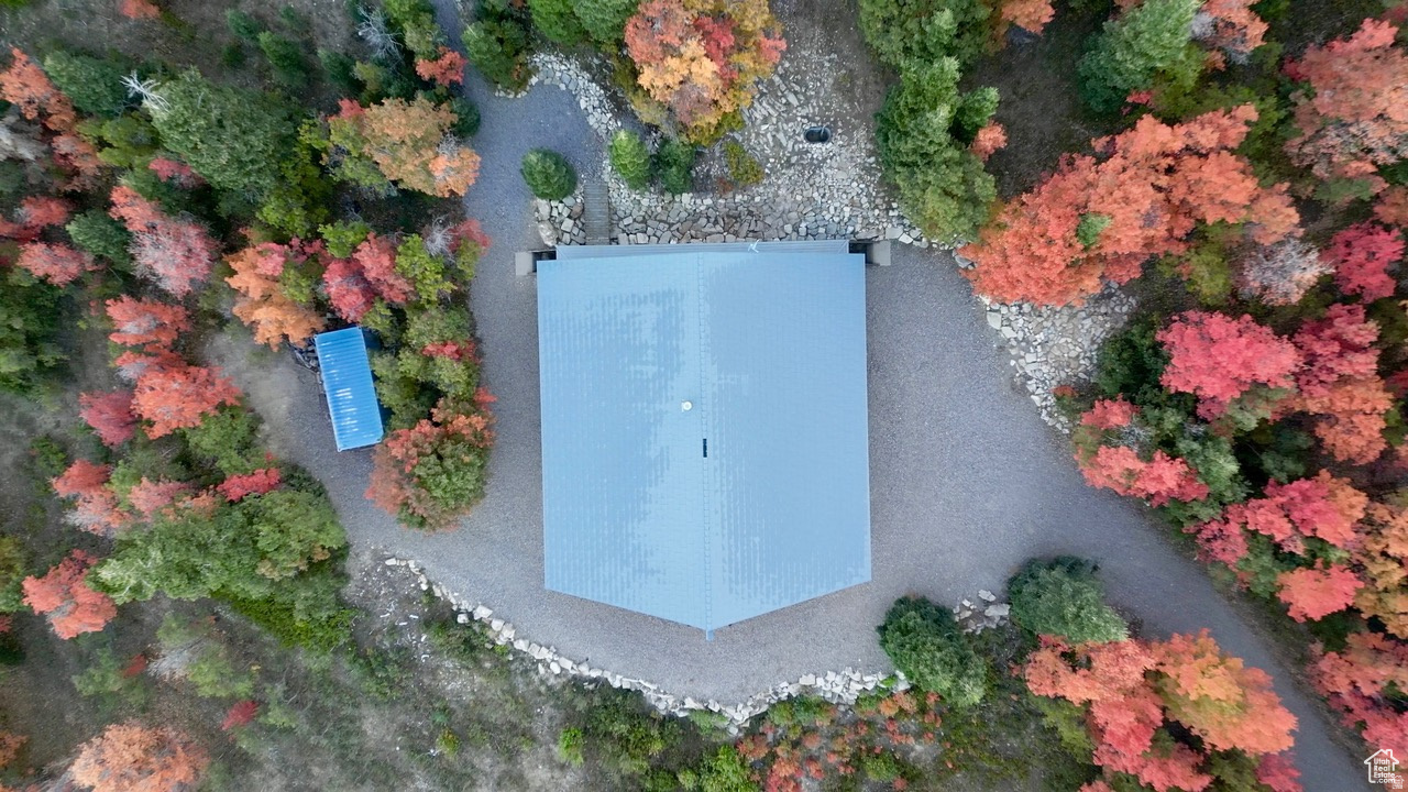 THE HOLLOWS - Residential