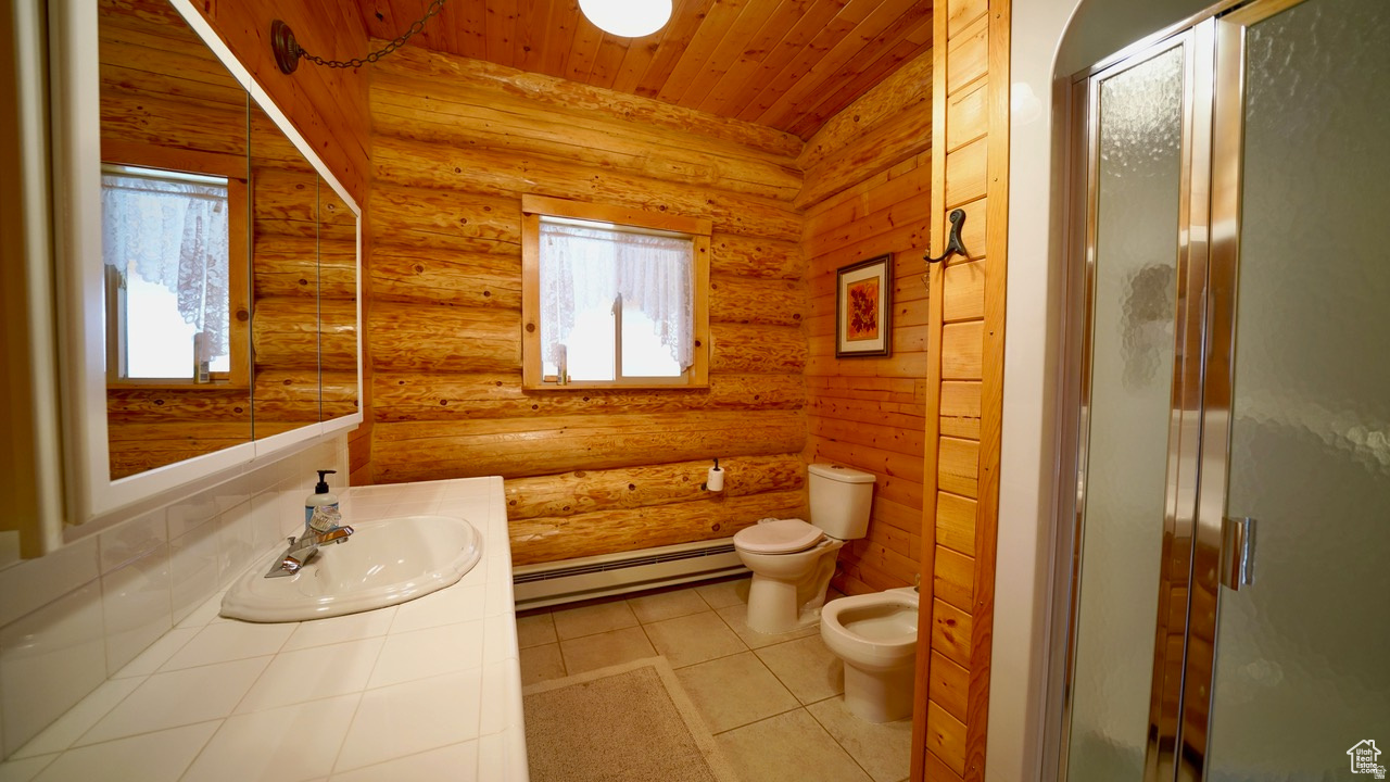 THE HOLLOWS - Residential