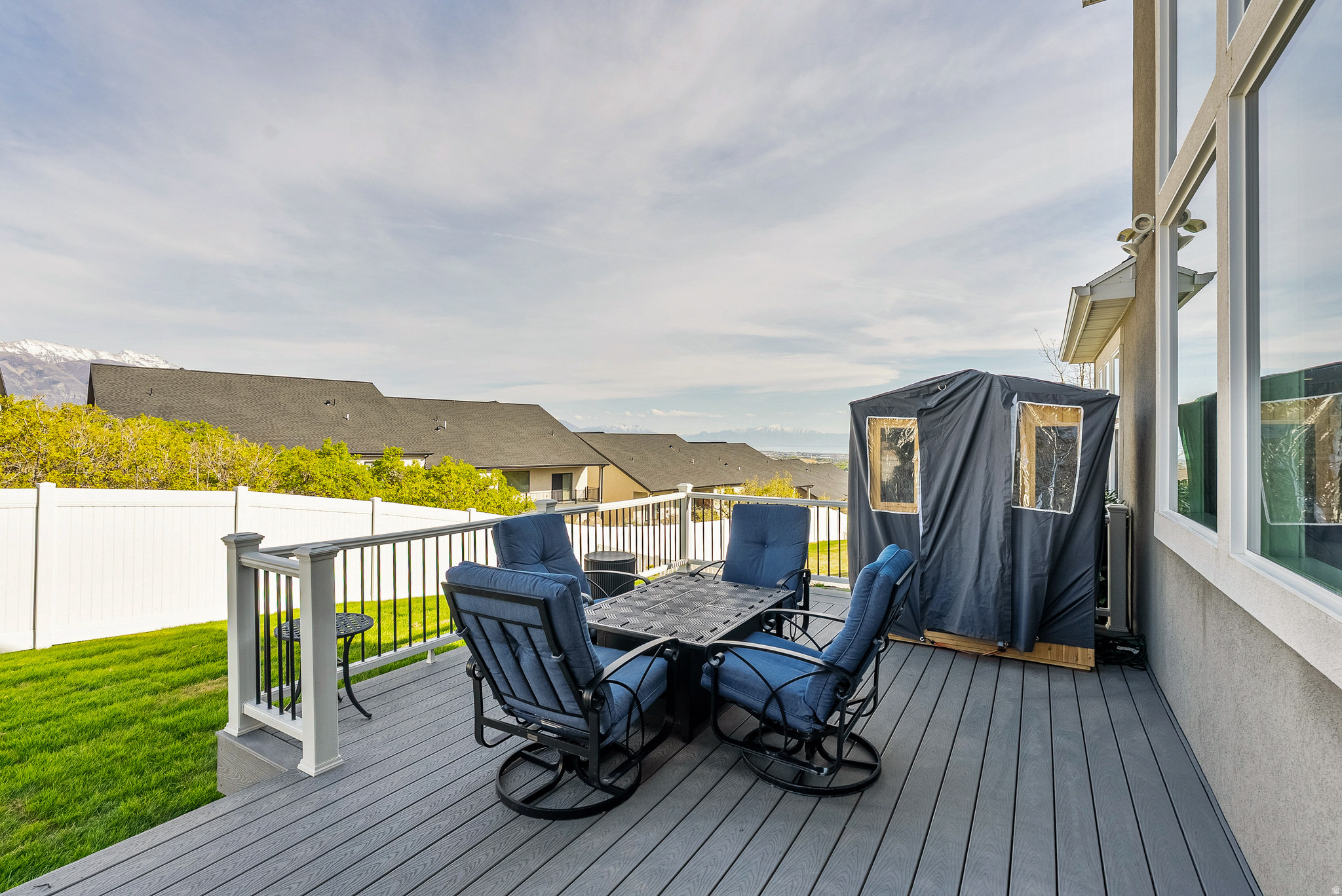 CANYON HILLS - Residential