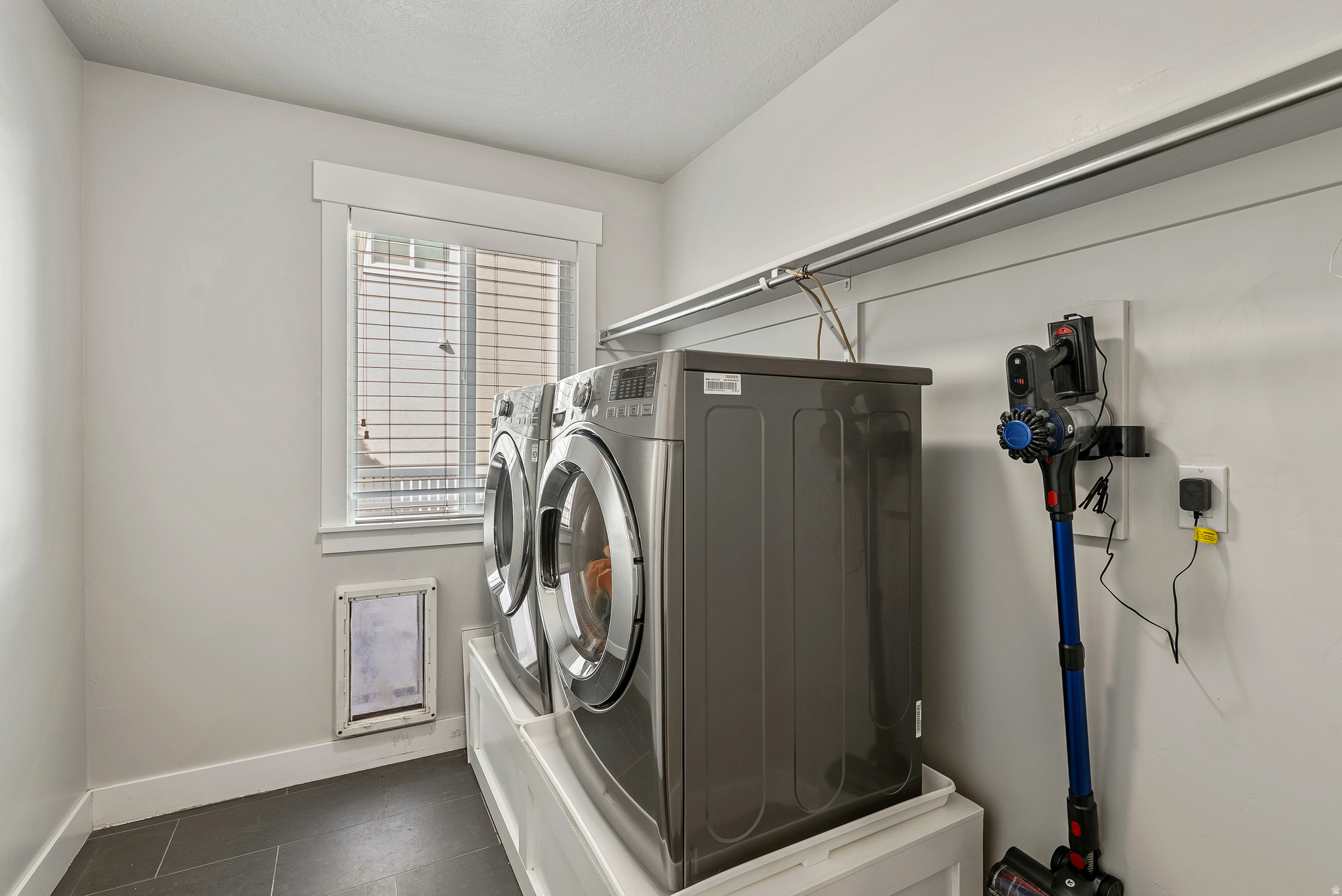 CANYON HILLS - Residential