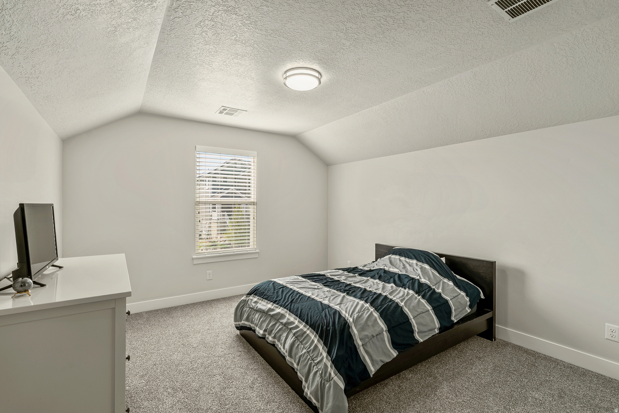 CANYON HILLS - Residential