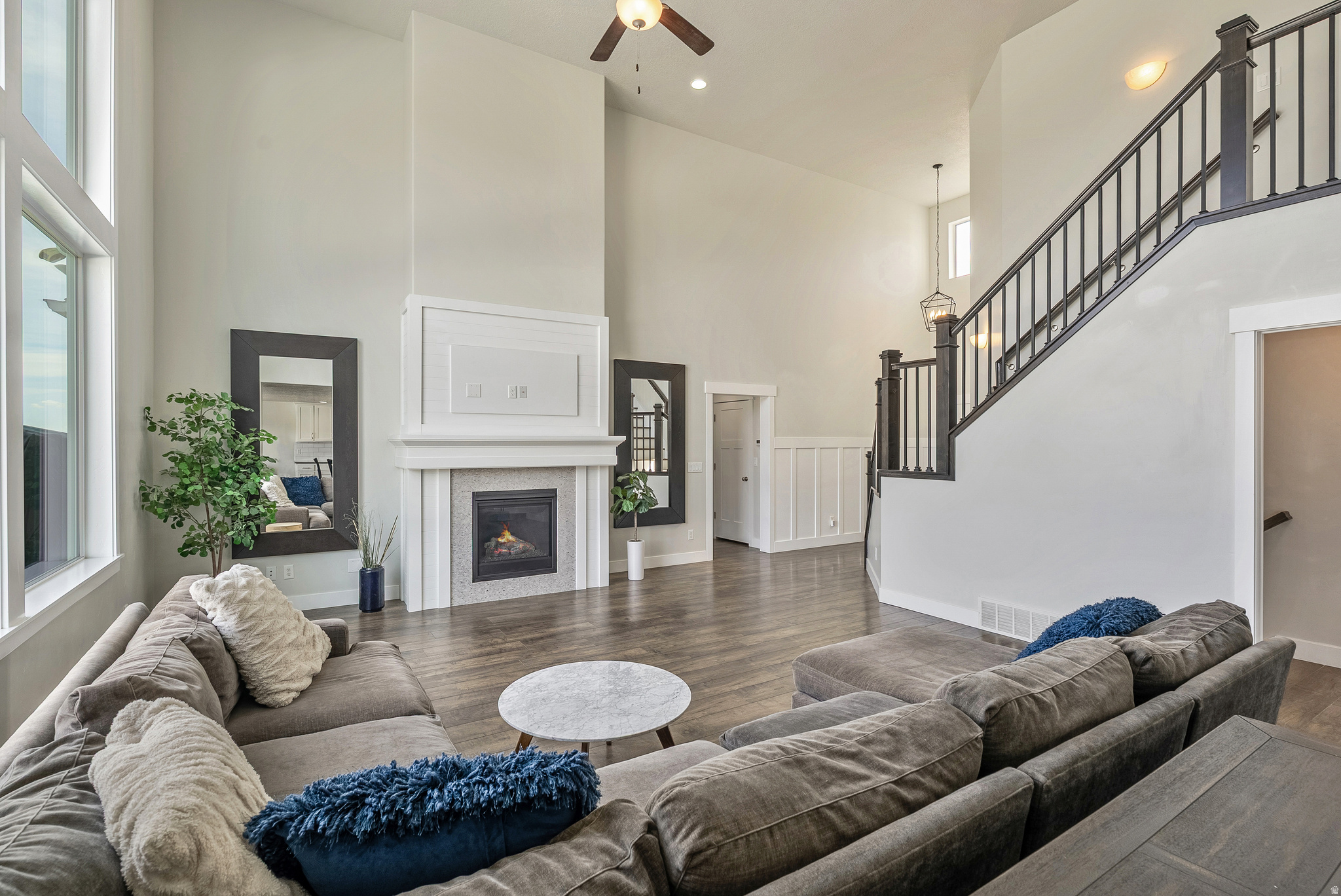 CANYON HILLS - Residential