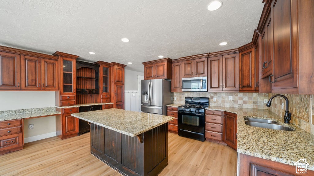 Photo of 341 W 400 S, Salem, UT 84653 (MLS # 2189901)