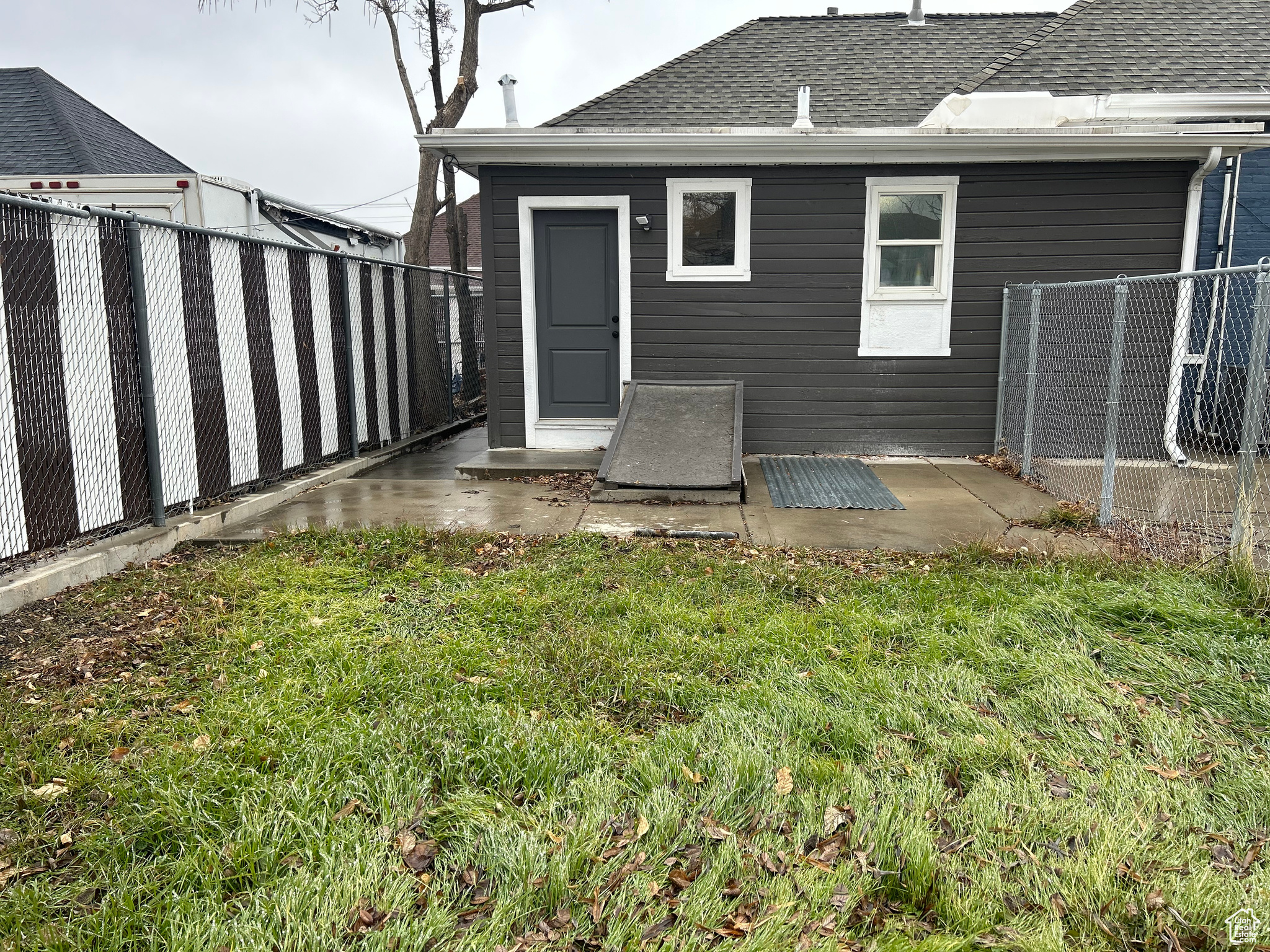 HANSEN'S SUB - Residential Lease