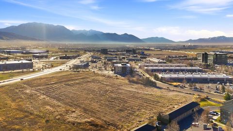 Tiny photo for 2100 W SAM WHITE LN, Pleasant Grove, UT 84062 (MLS # 2146258)