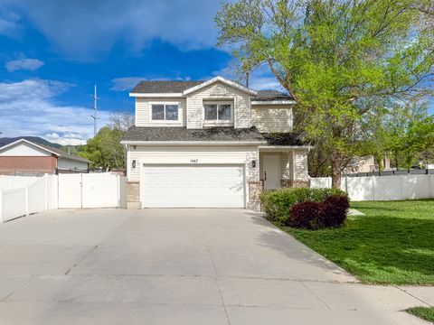 Photo of 1467 S 950 W, Woods Cross, UT 84087 (MLS # 2149875)
