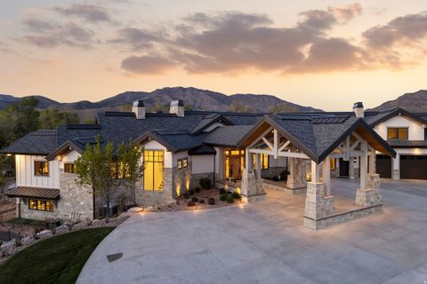 Tiny photo for 1034 S 9150 E, Huntsville, UT 84317 (MLS # 2154352)