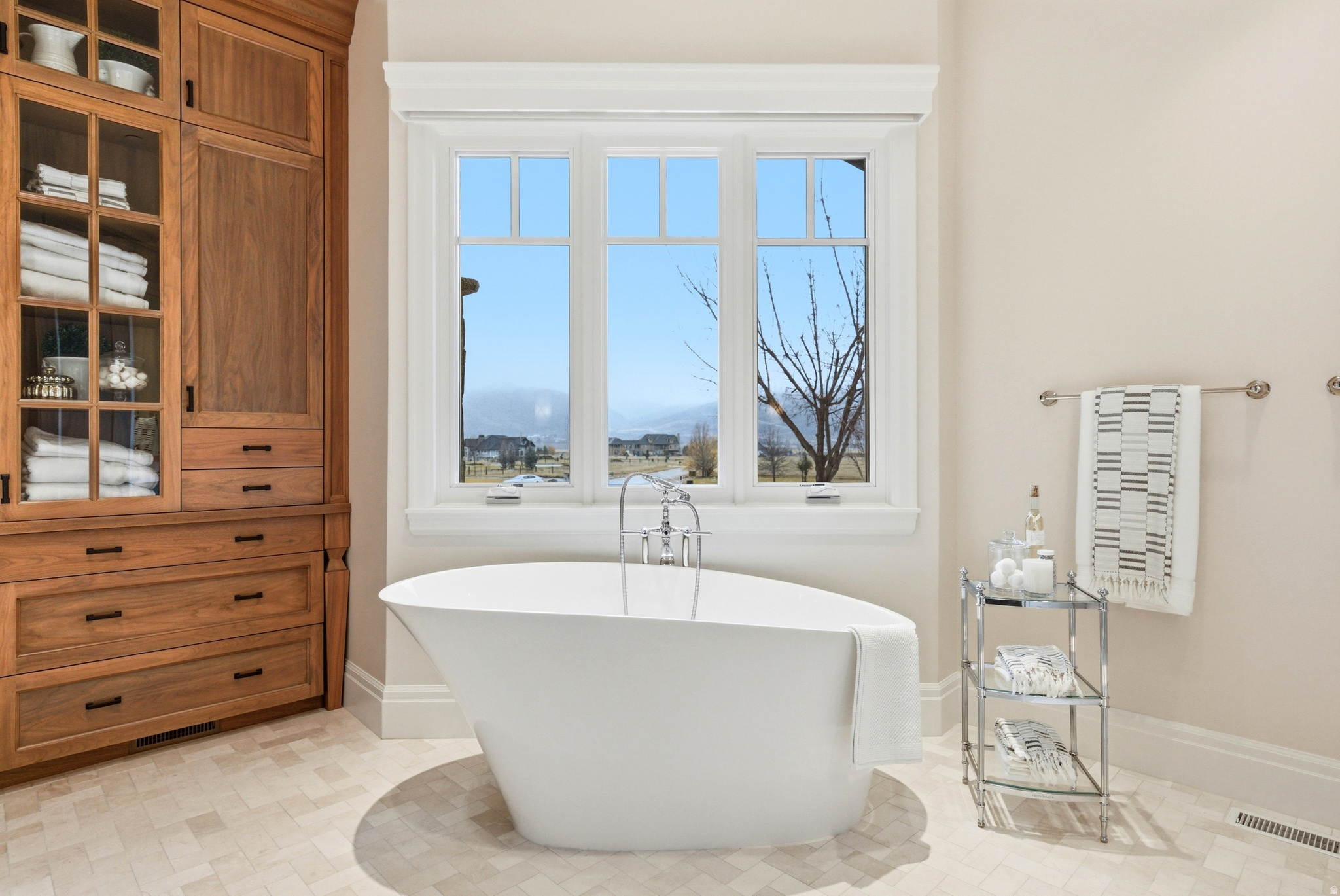 SILVER SUMMIT ESTATES - Residential