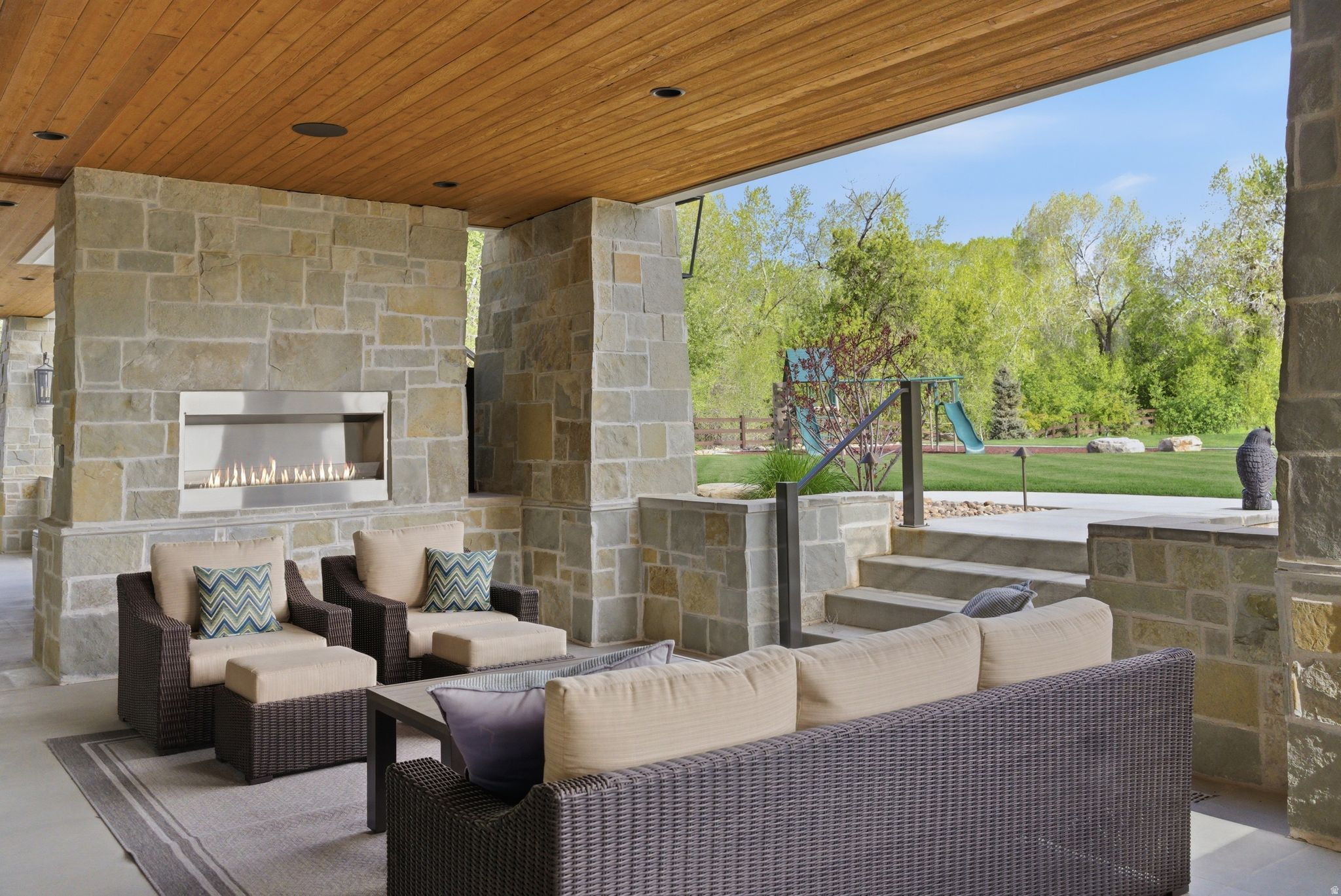SILVER SUMMIT ESTATES - Residential