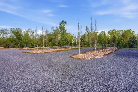 Tiny photo for 1034 S 9150 E, Huntsville, UT 84317 (MLS # 2154352)