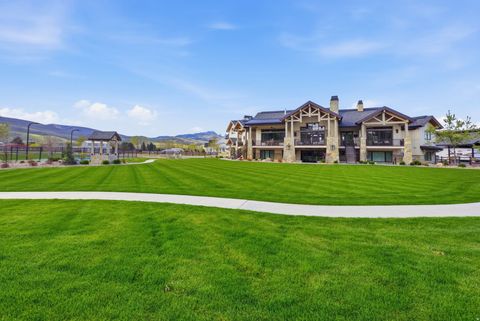 Tiny photo for 1034 S 9150 E, Huntsville, UT 84317 (MLS # 2154352)