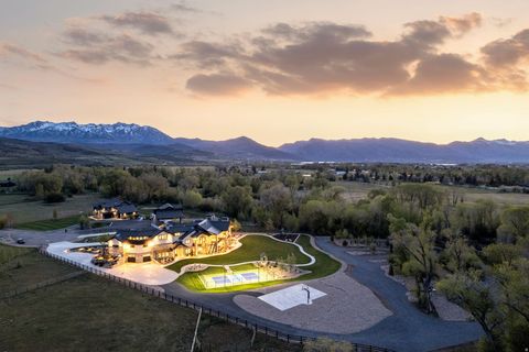 Tiny photo for 1034 S 9150 E, Huntsville, UT 84317 (MLS # 2154352)