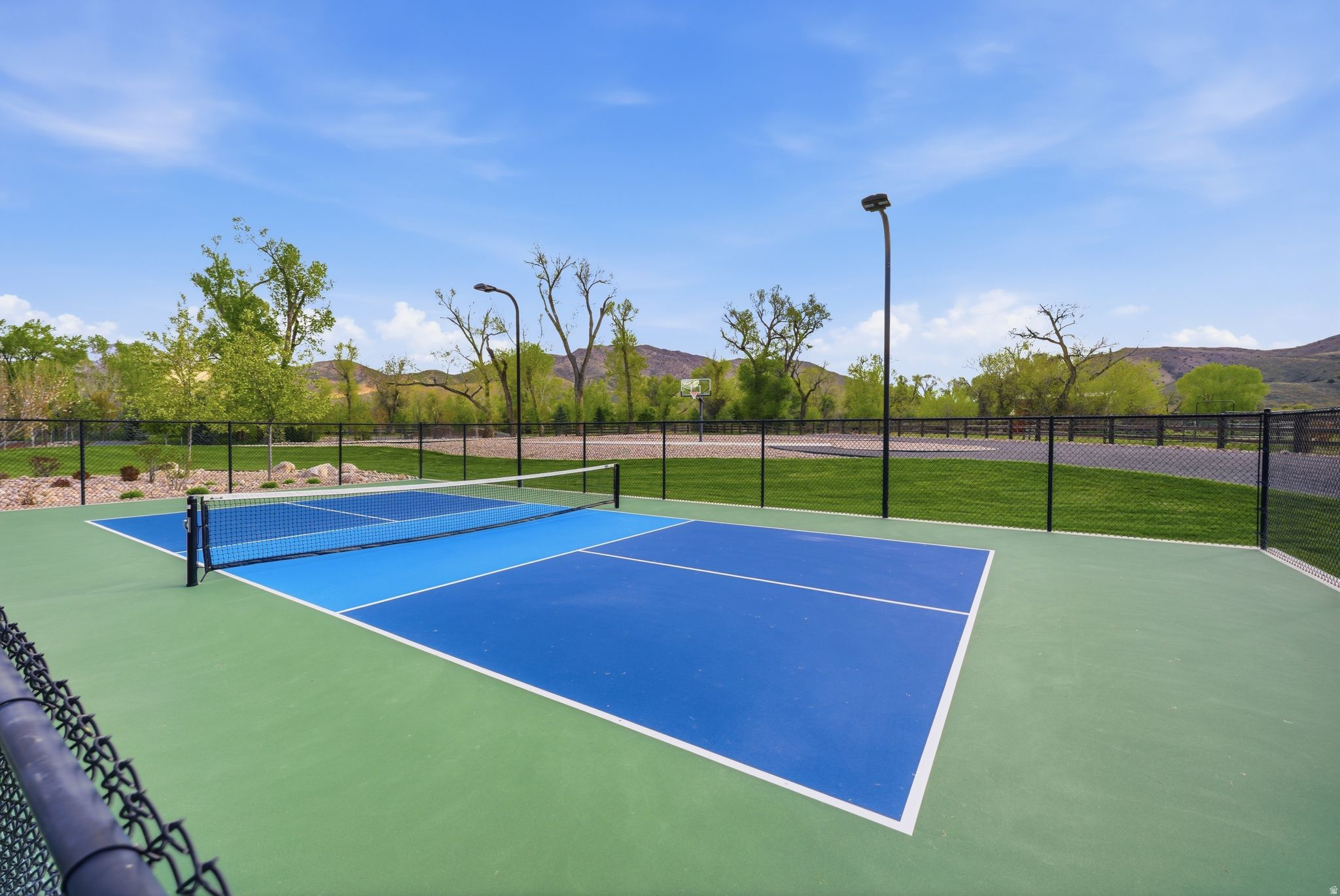 SILVER SUMMIT ESTATES - Residential