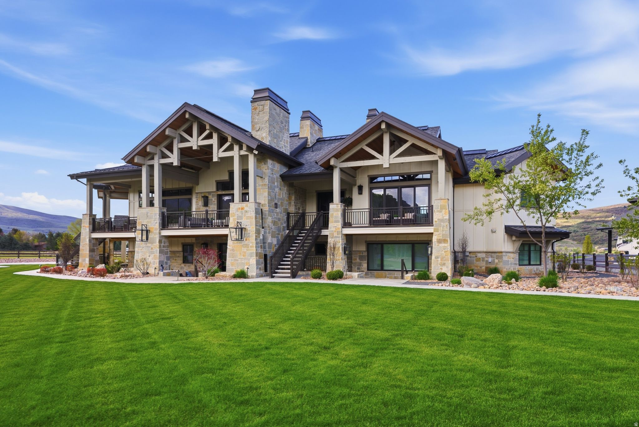 SILVER SUMMIT ESTATES - Residential