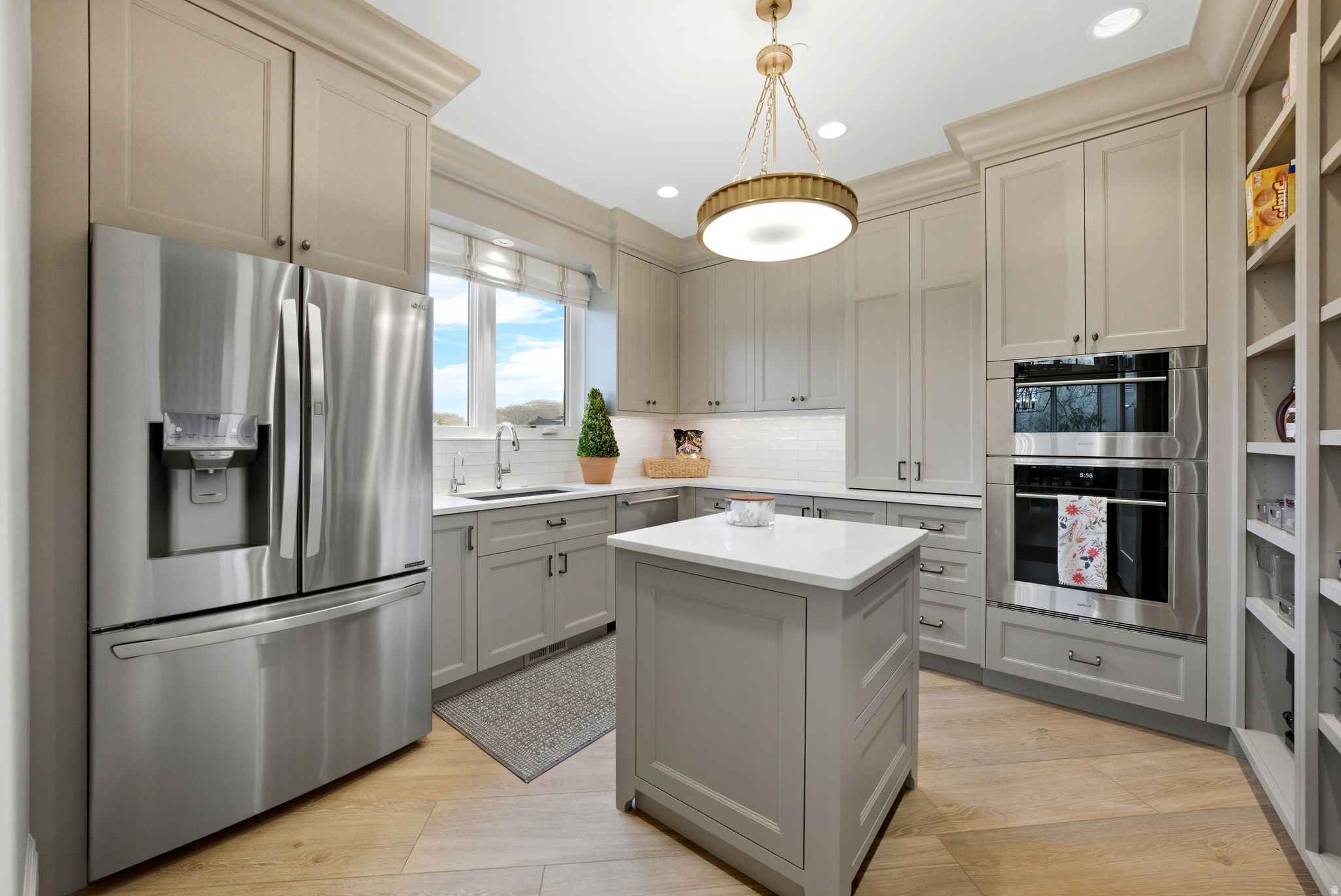 SILVER SUMMIT ESTATES - Residential