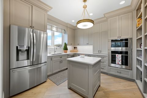 Tiny photo for 1034 S 9150 E, Huntsville, UT 84317 (MLS # 2154352)