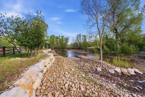 Tiny photo for 1034 S 9150 E, Huntsville, UT 84317 (MLS # 2154352)