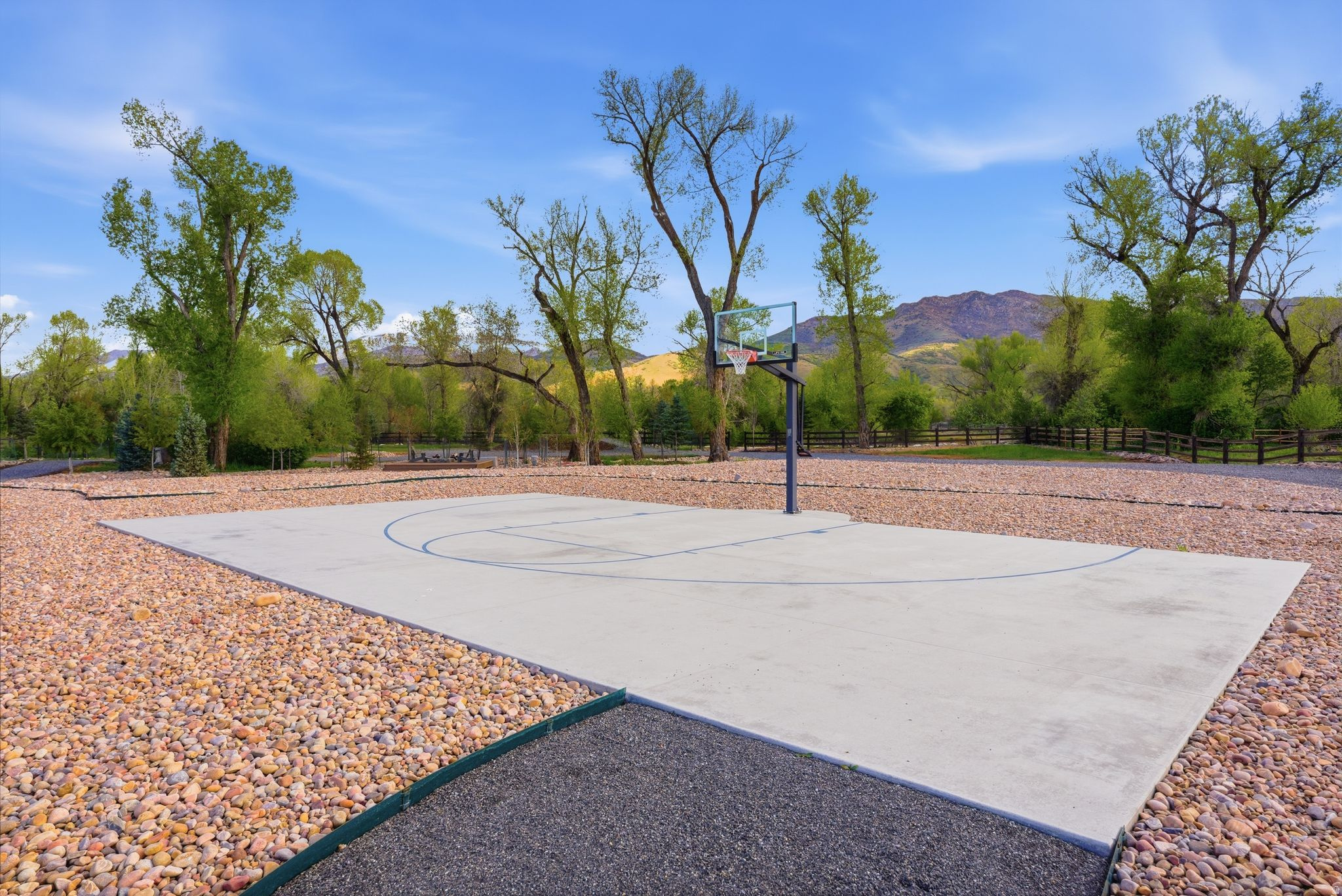 SILVER SUMMIT ESTATES - Residential