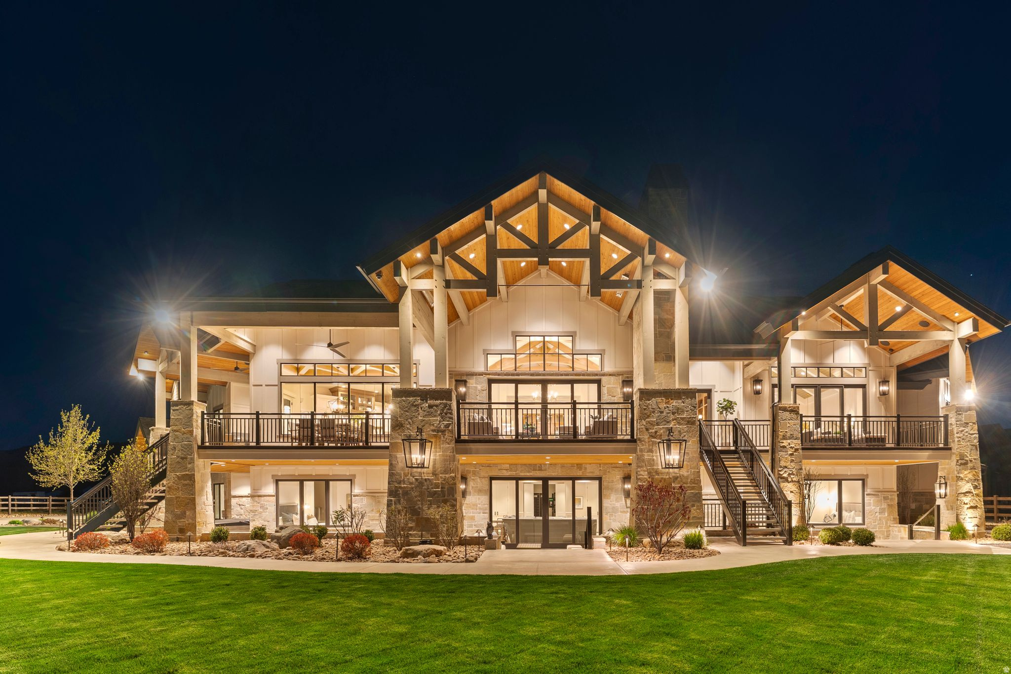 SILVER SUMMIT ESTATES - Residential