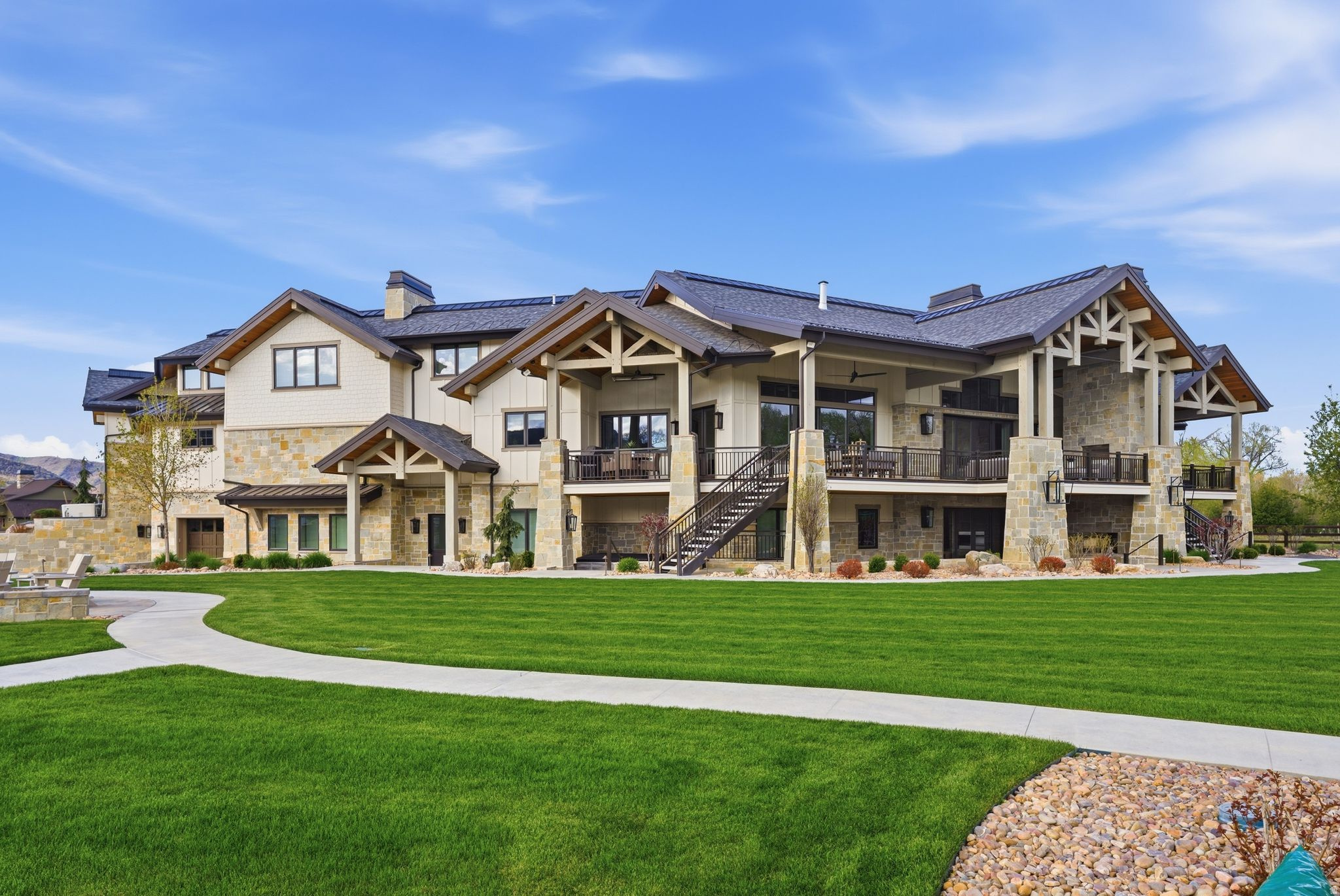 SILVER SUMMIT ESTATES - Residential