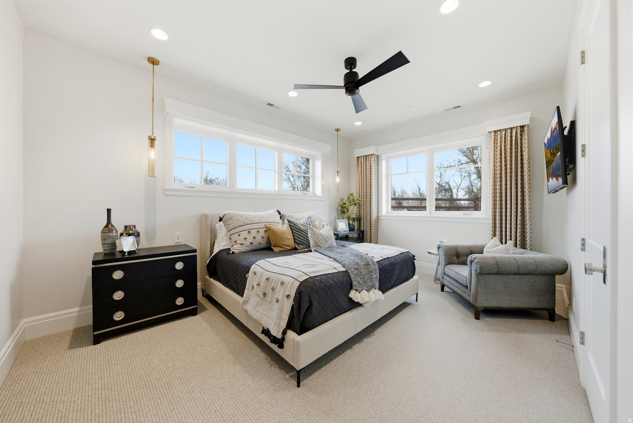 SILVER SUMMIT ESTATES - Residential