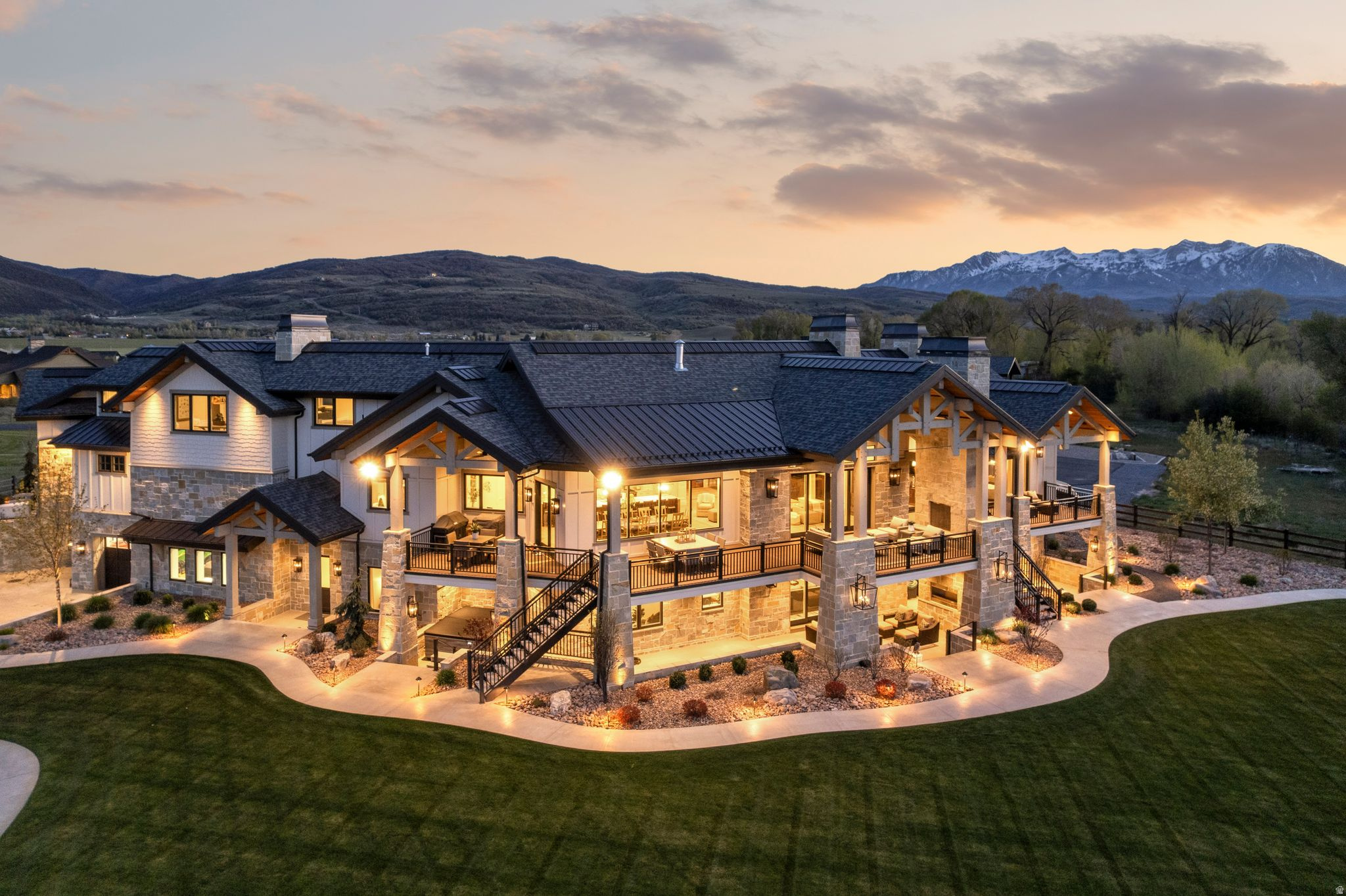 SILVER SUMMIT ESTATES - Residential