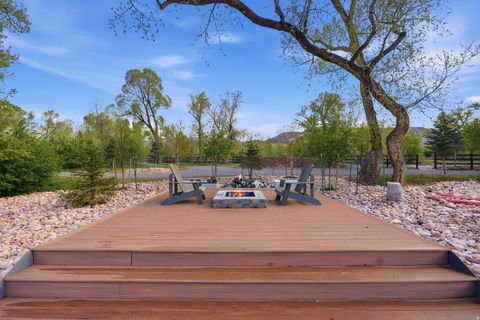Tiny photo for 1034 S 9150 E, Huntsville, UT 84317 (MLS # 2154352)