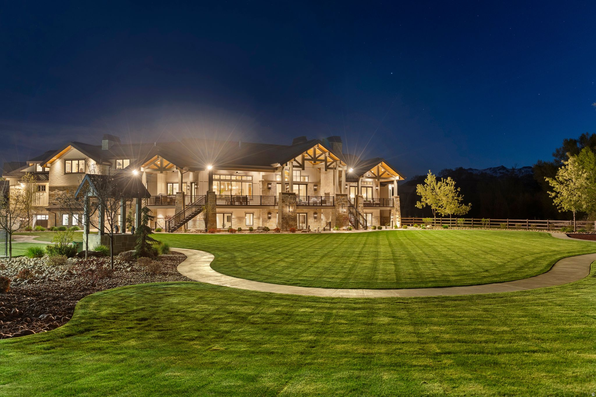 SILVER SUMMIT ESTATES - Residential
