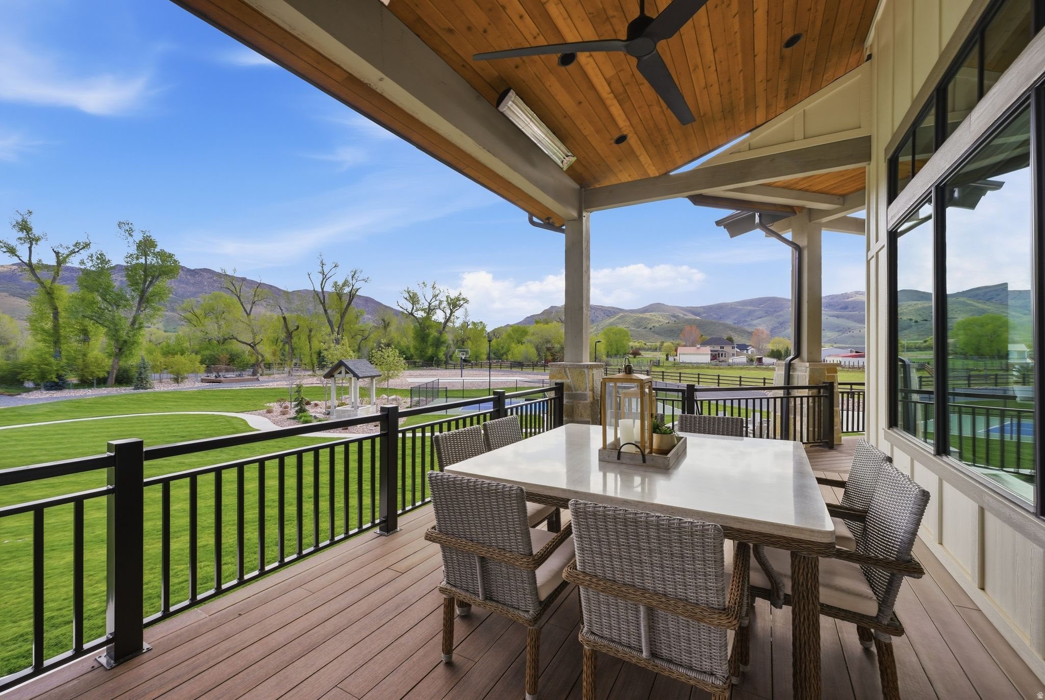 SILVER SUMMIT ESTATES - Residential