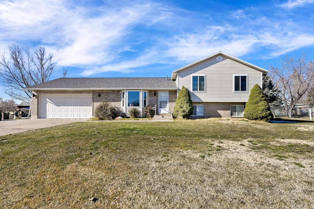 Photo of 3917 S 3850 W, West Haven, UT 84401 (MLS # 2133578)