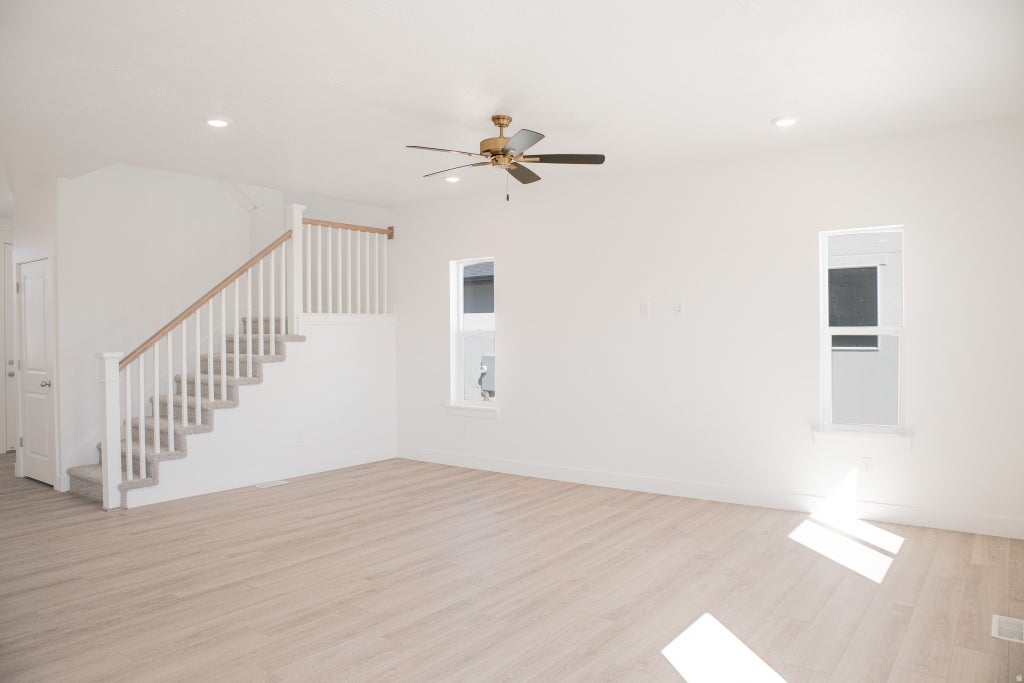 Photo of 1570 E BIGTOOTH MAPLE COURT LOT CT #7038, Eagle Mountain, UT 84005 (MLS # 2186378)