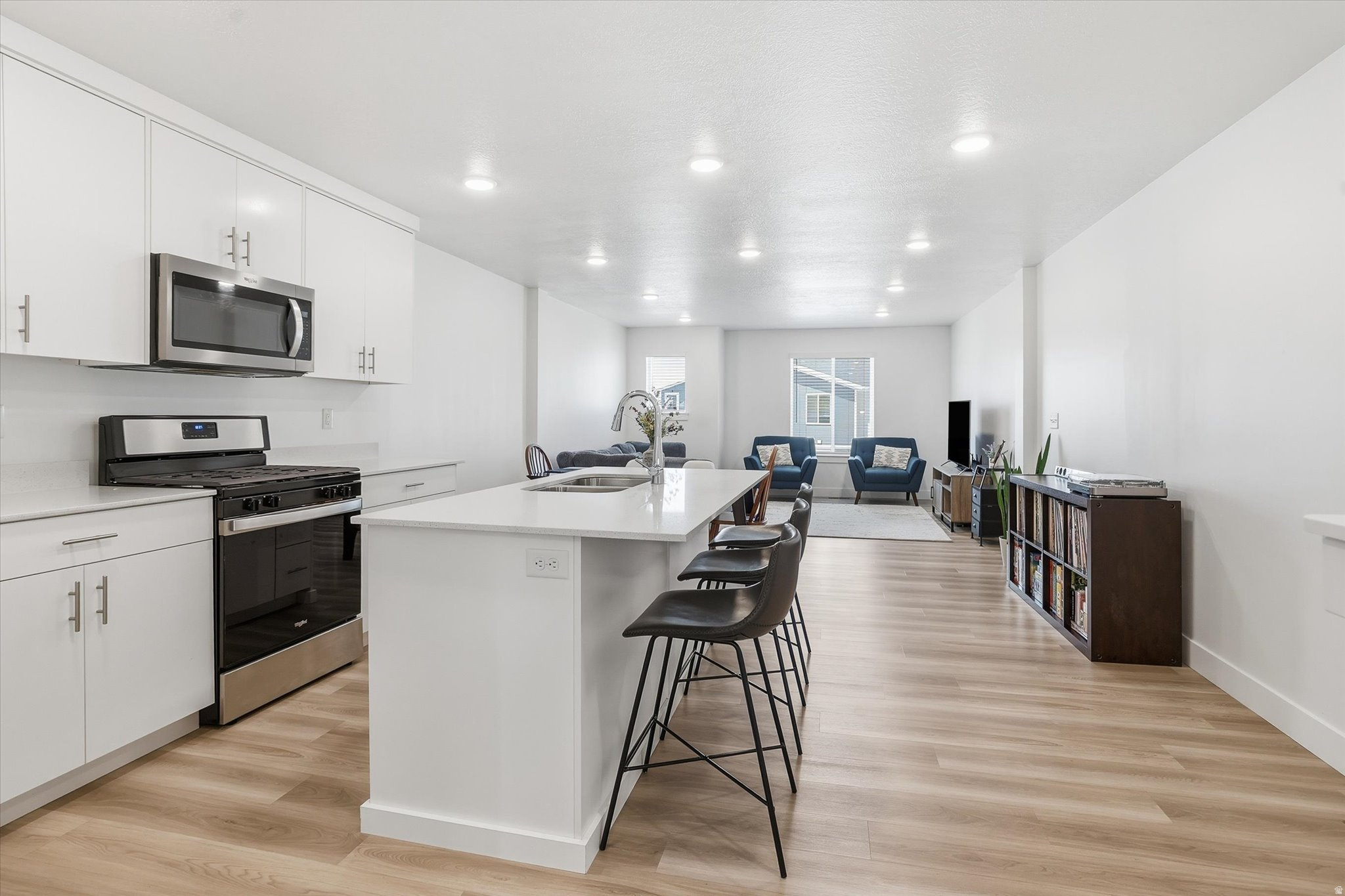 PROMINENCE POINT SUB - Residential