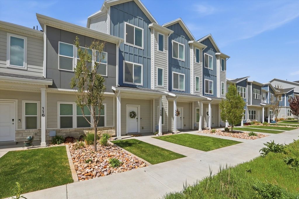 Photo of 1754 N 300 E #115, North Ogden, UT 84414 (MLS # 2152046)