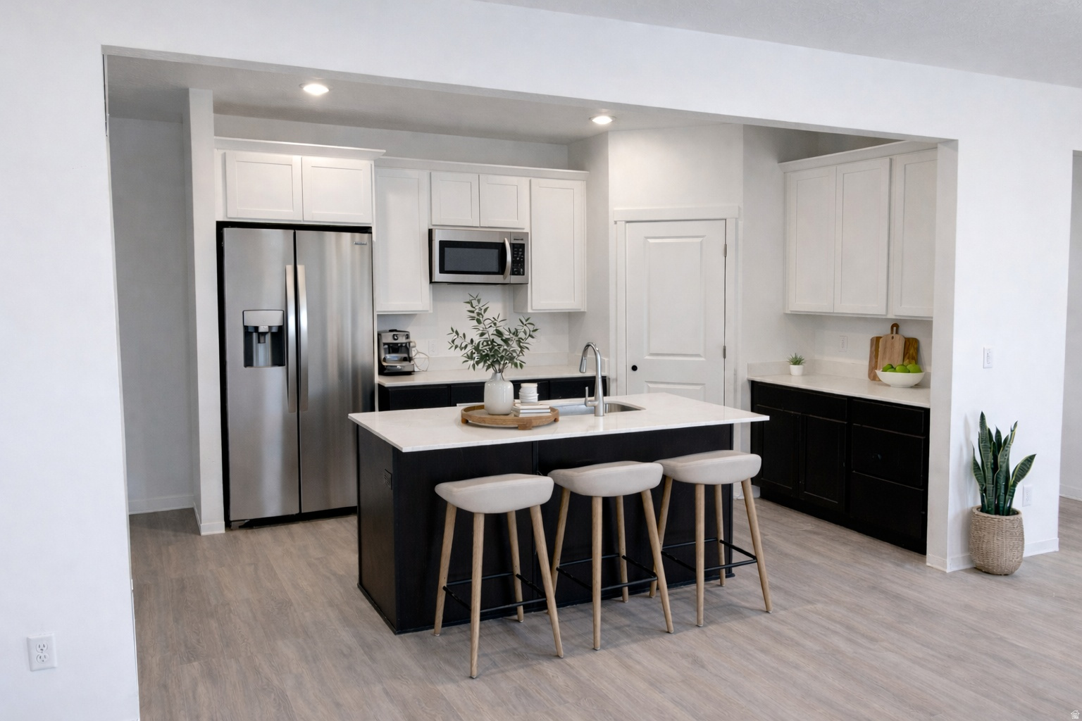 BEACON POINTE - Residential Income