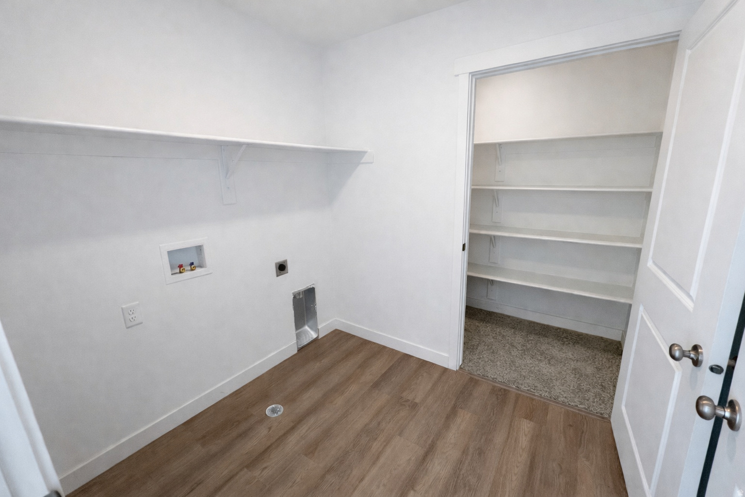 BEACON POINTE - Residential Income