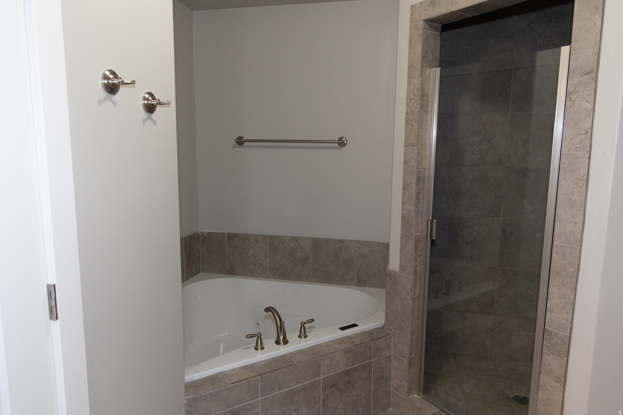 VILLAS AT SLEEPY RIDGE - Residential