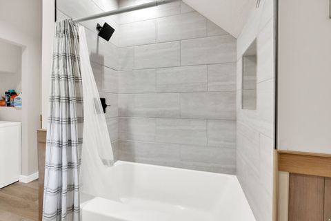 Tiny photo for 601 S 400 E, Springville, UT 84663 (MLS # 2147212)