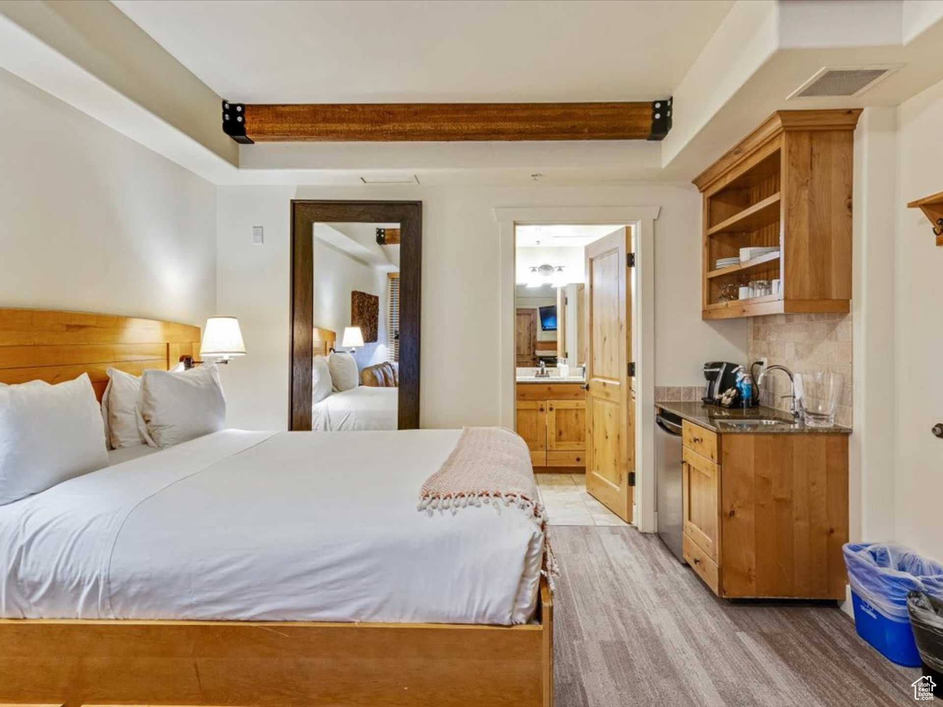 NEWPARK CONDO - Residential