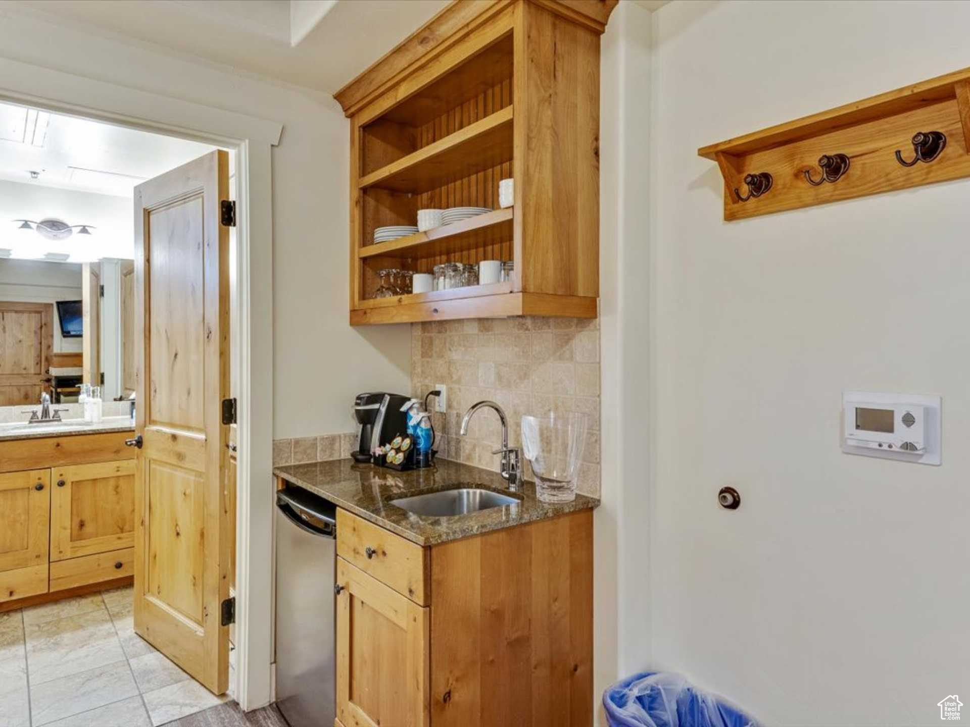 NEWPARK CONDO - Residential