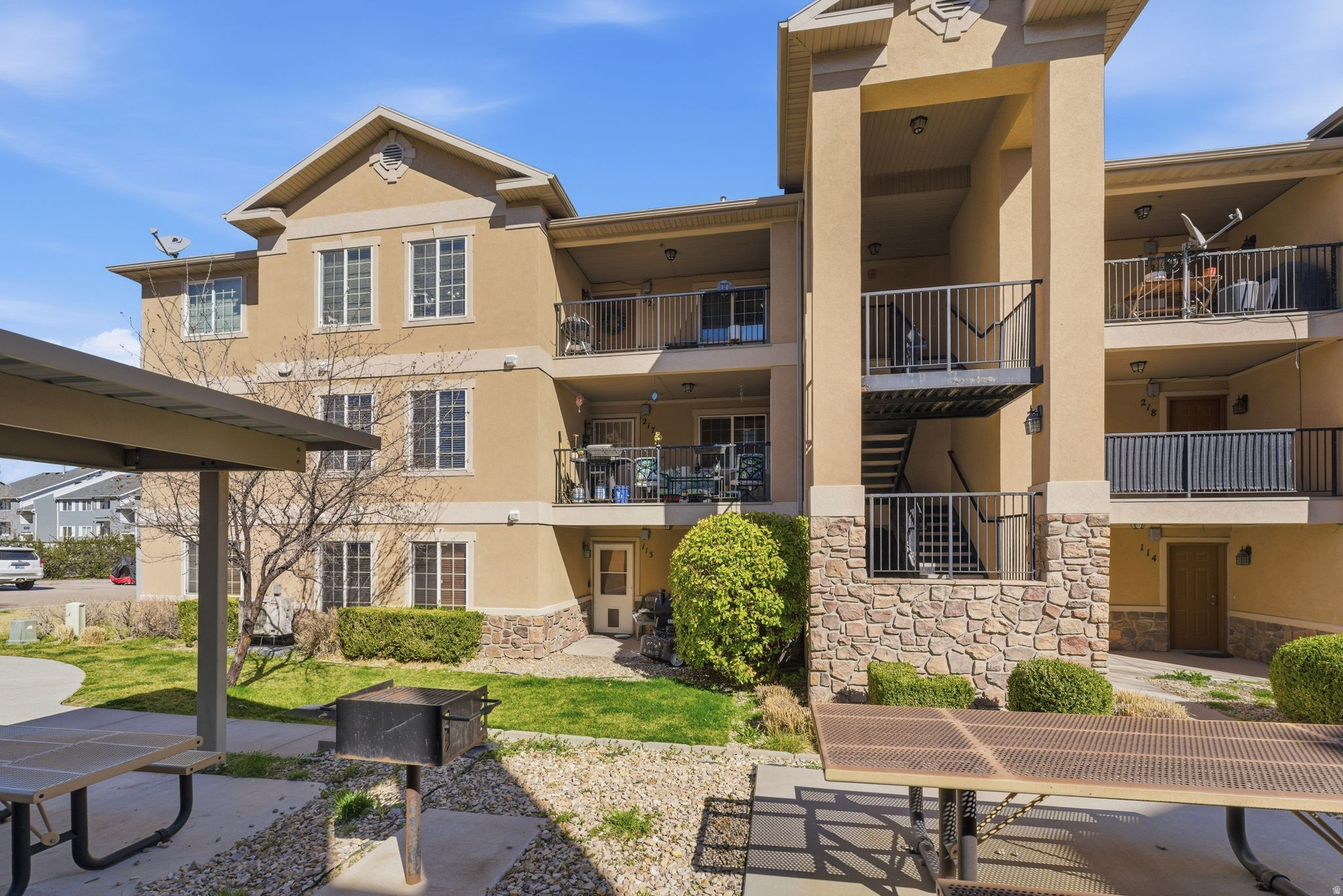 WEST BENCH CONDO - Residential