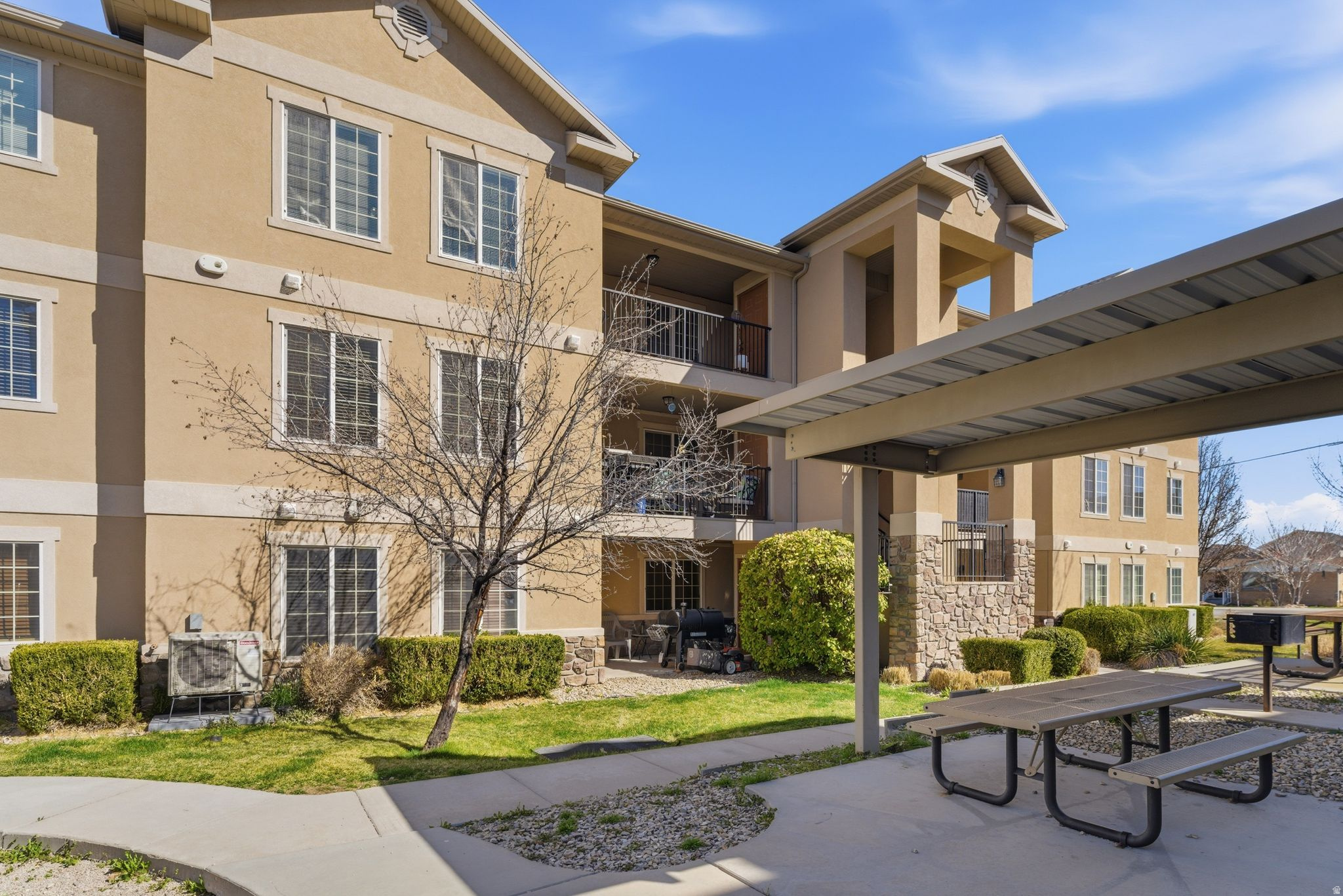 WEST BENCH CONDO - Residential