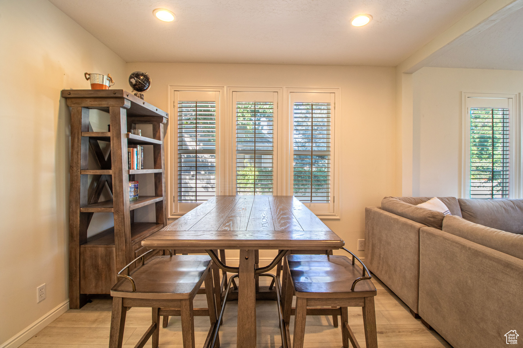 AMBLEWOOD SPRINGS - Residential