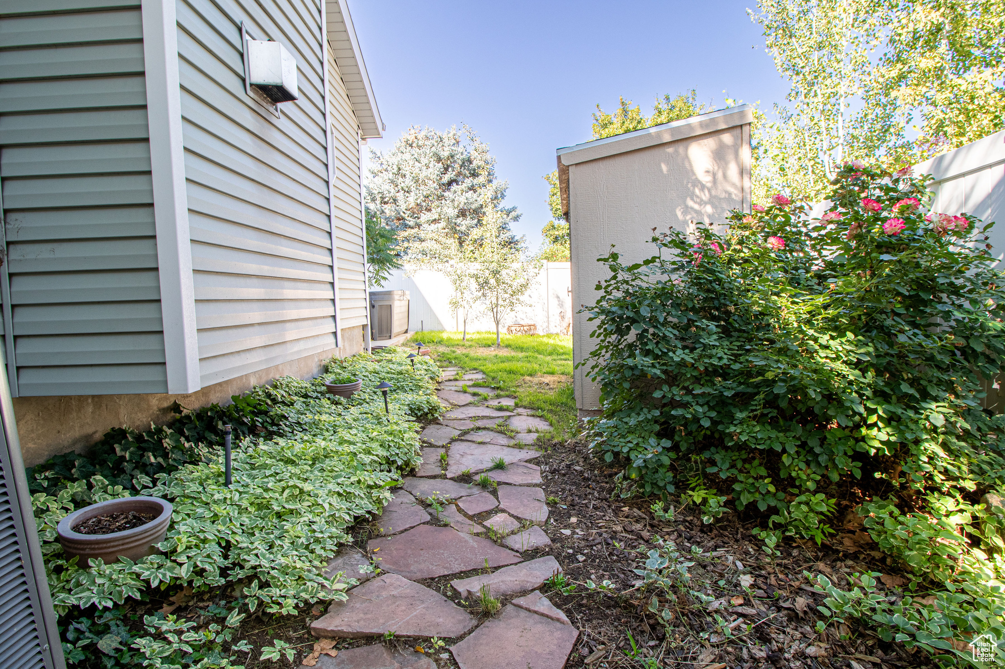 AMBLEWOOD SPRINGS - Residential