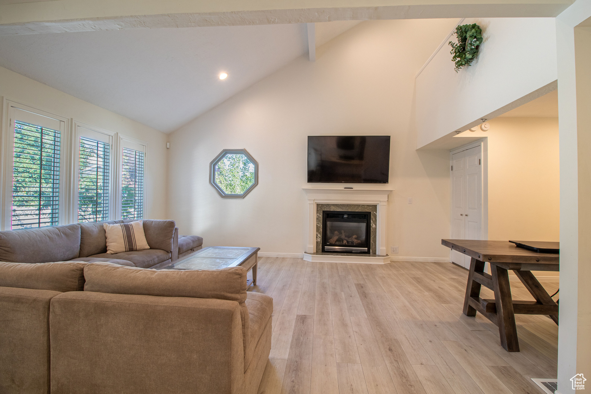 AMBLEWOOD SPRINGS - Residential