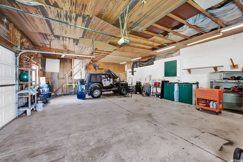 Tiny photo for 844 N 1000 W, Clinton, UT 84015 (MLS # 2123855)