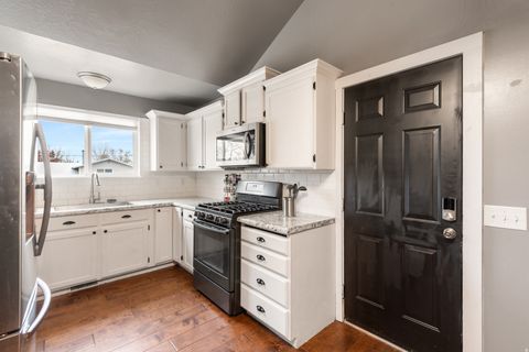 Tiny photo for 844 N 1000 W, Clinton, UT 84015 (MLS # 2123855)