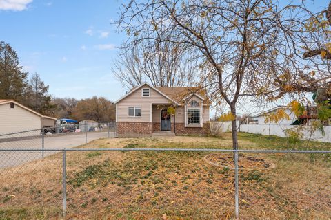 Tiny photo for 844 N 1000 W, Clinton, UT 84015 (MLS # 2123855)