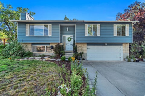 Tiny photo for 5998 S BLUE STONE CIR, Murray, UT 84123 (MLS # 2173353)