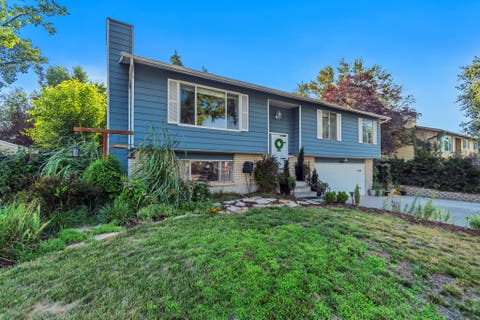 Tiny photo for 5998 S BLUE STONE CIR, Murray, UT 84123 (MLS # 2173353)